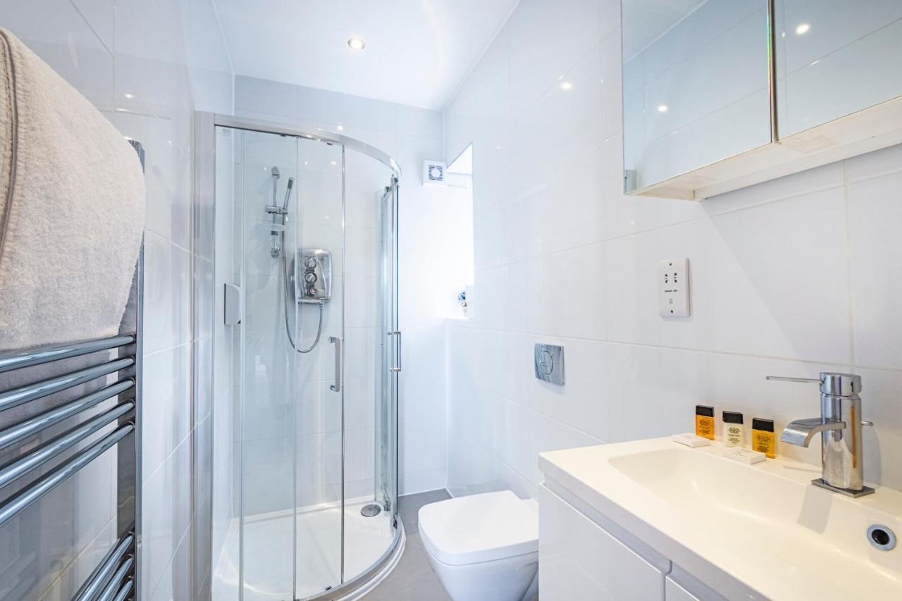 Cozy And Charming Flat: Minutes From Everything! ลอนดอน ภายนอก รูปภาพ